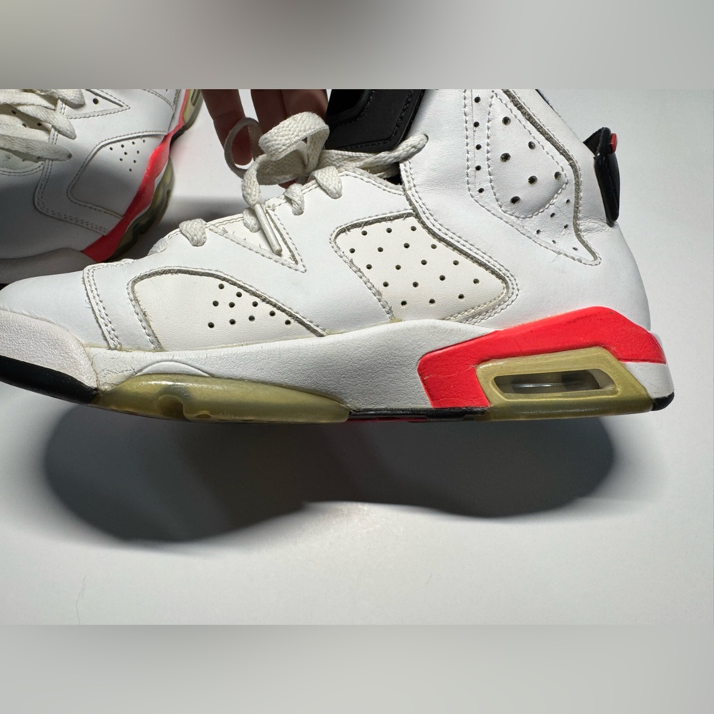 Air Jordan 6 retro white infrared sneakers, 6Y - Picture 14 of 14